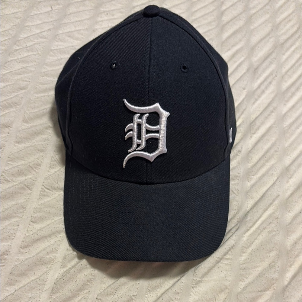 Black Baseball Cap with Silver Logo